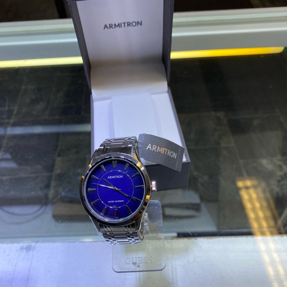 Watch - Picture 2 of 2